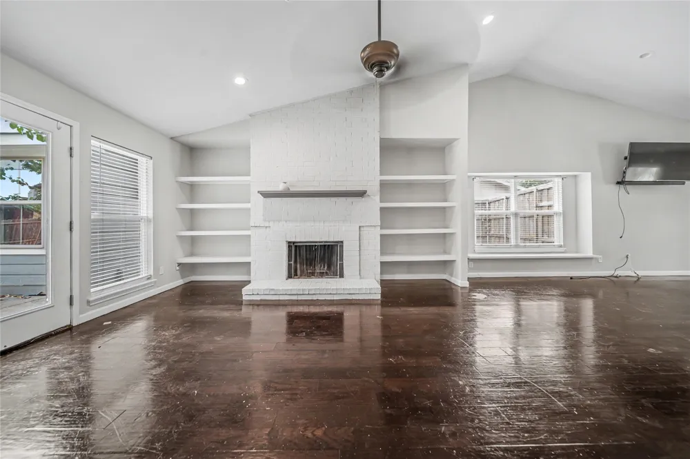 4801 Freeport Drive Garland, TX 75043