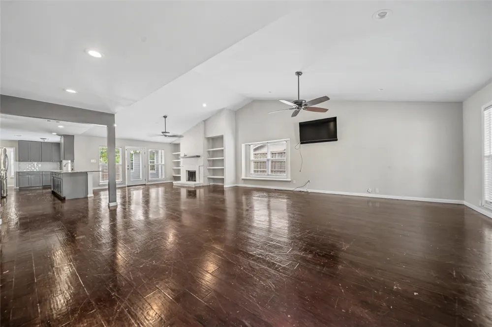 4801 Freeport Drive Garland, TX 75043
