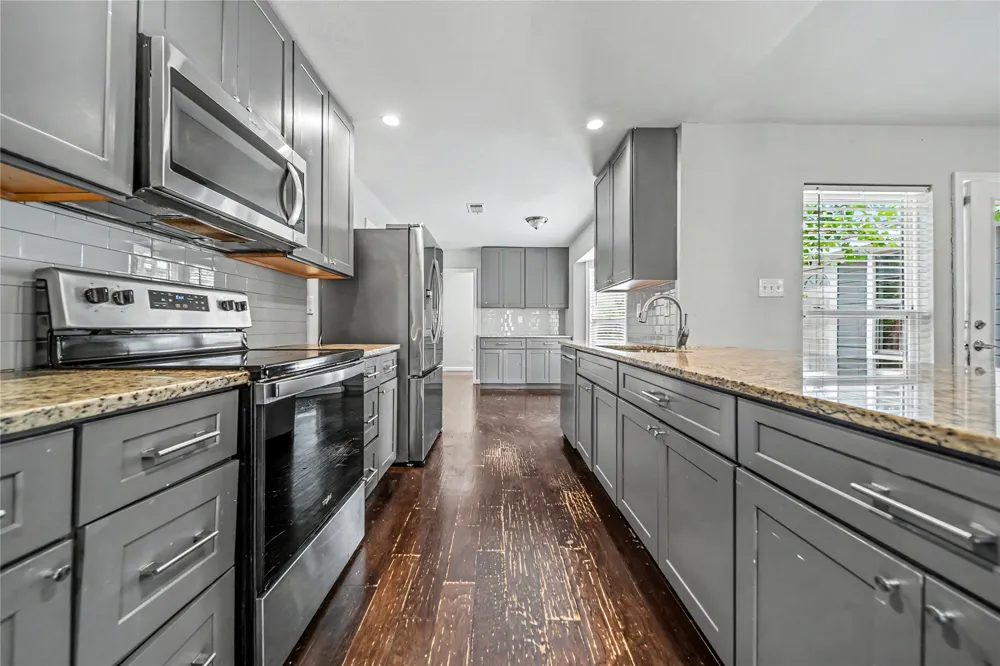 4801 Freeport Drive Garland, TX 75043