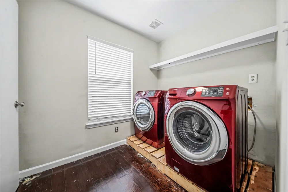 4801 Freeport Drive Garland, TX 75043