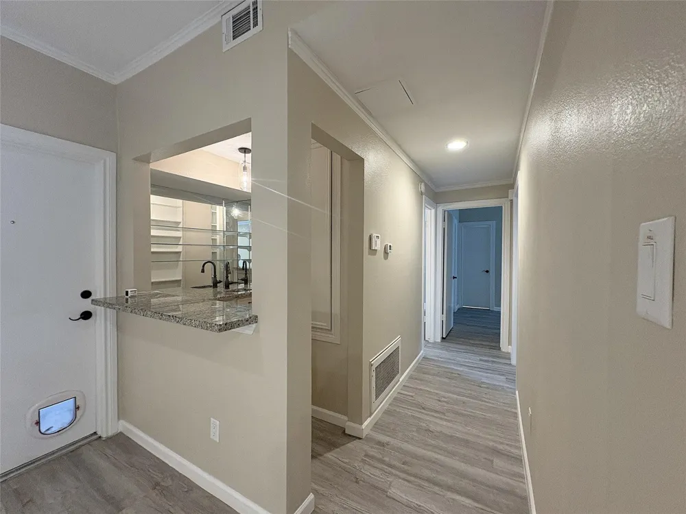 1201 Bering Drive #39 Houston, TX 77057