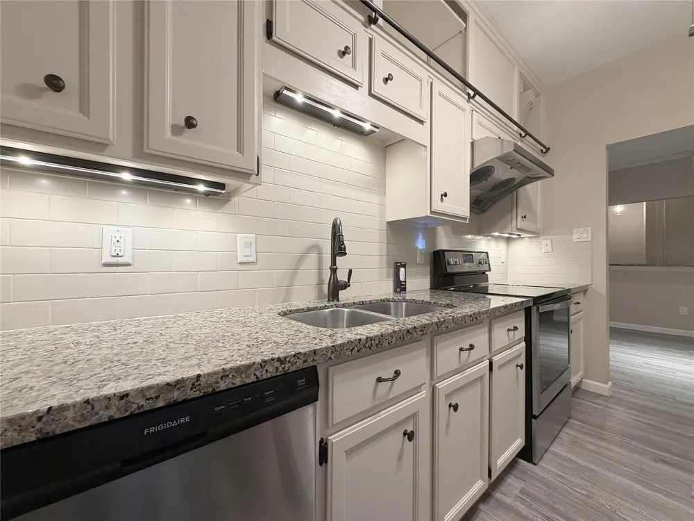 1201 Bering Drive #39 Houston, TX 77057