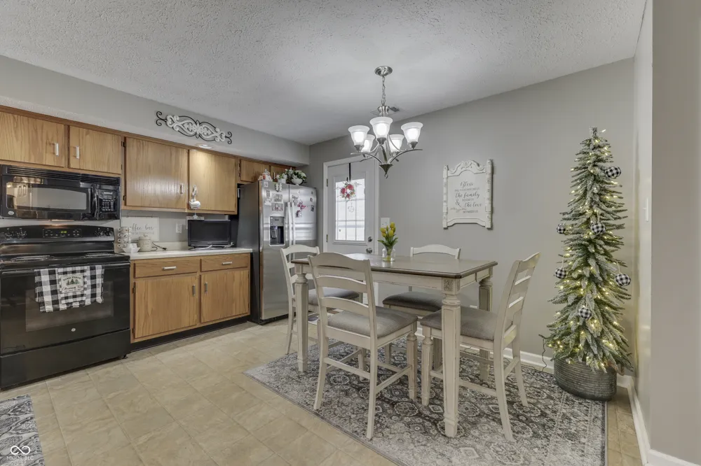 1222 Paradise Way #D Greenwood, IN 46143