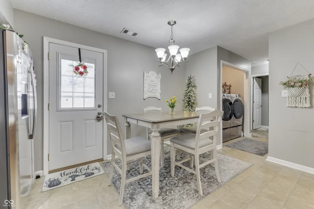 1222 Paradise Way #D Greenwood, IN 46143