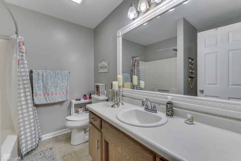 1222 Paradise Way #D Greenwood, IN 46143