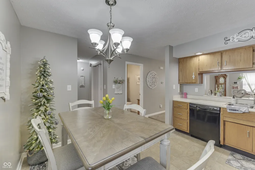 1222 Paradise Way #D Greenwood, IN 46143