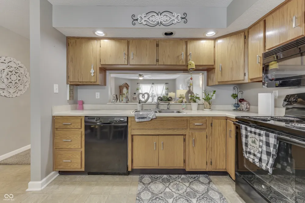 1222 Paradise Way #D Greenwood, IN 46143