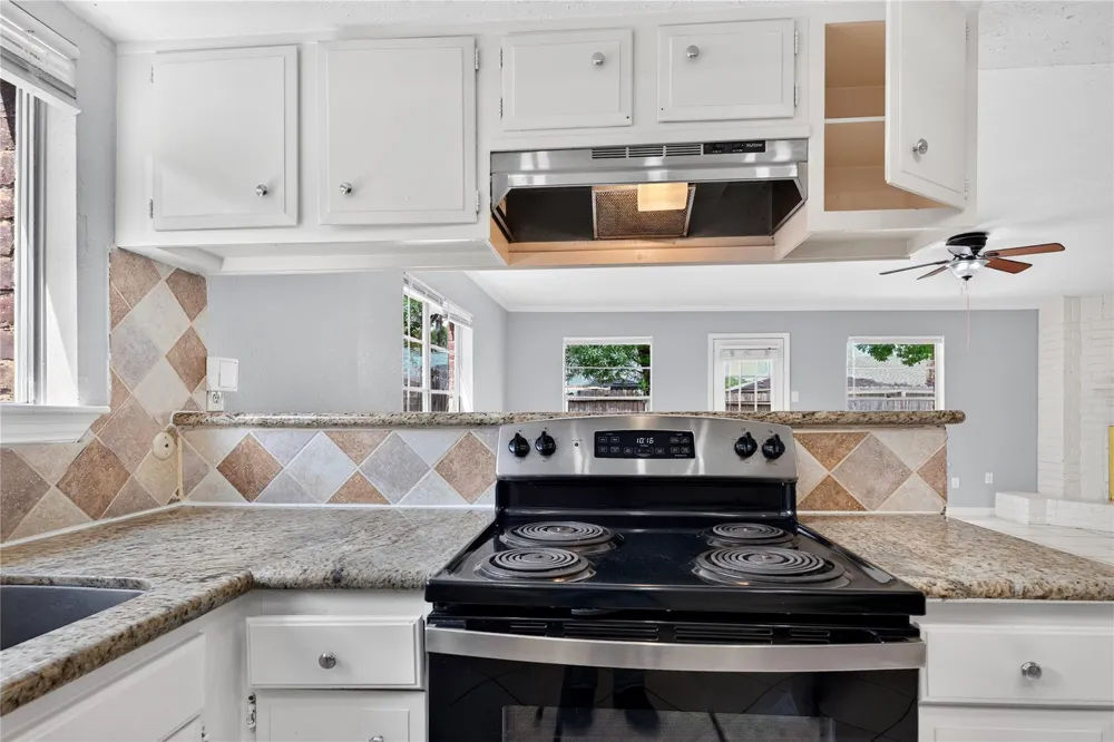 7622 Bubbling Spring Lane Houston, TX 77086