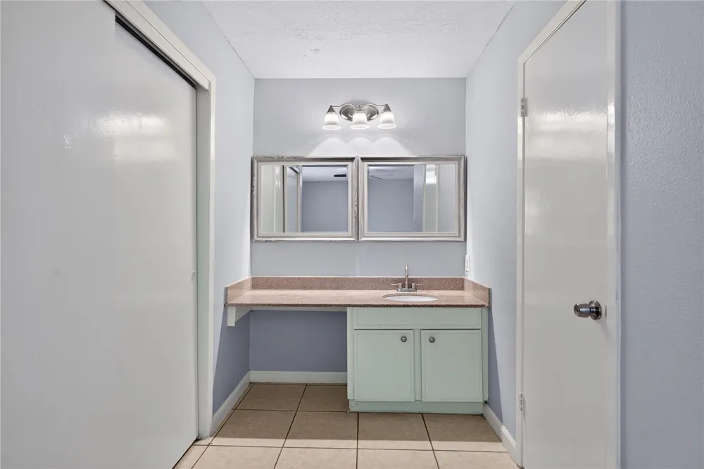 7622 Bubbling Spring Lane Houston, TX 77086
