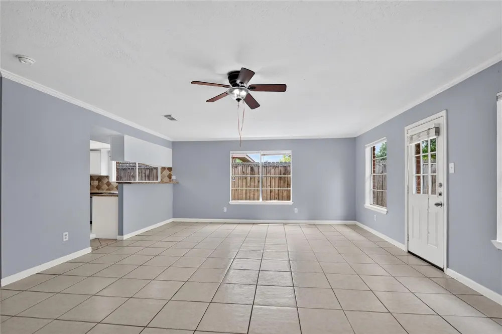 7622 Bubbling Spring Lane Houston, TX 77086