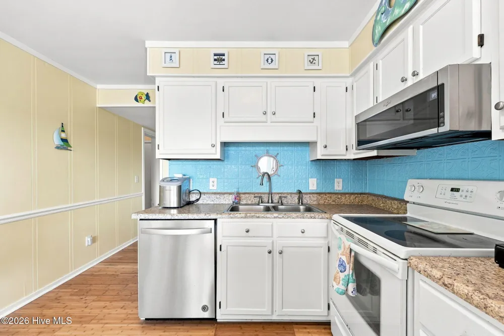 1904 E Fort Macon Road #301 Atlantic Beach, NC 28512