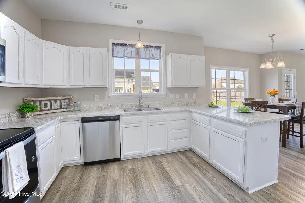 413 Little Creek Court Jacksonville, NC 28546