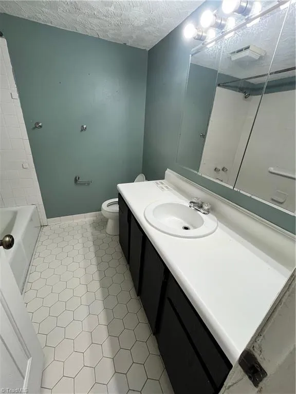 4606 Lawndale Drive Greensboro, NC 27455