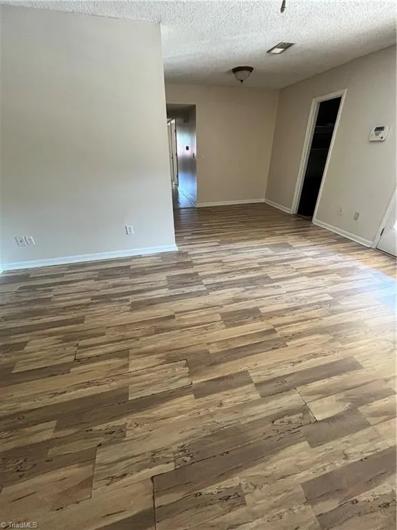 4606 Lawndale Drive Greensboro, NC 27455