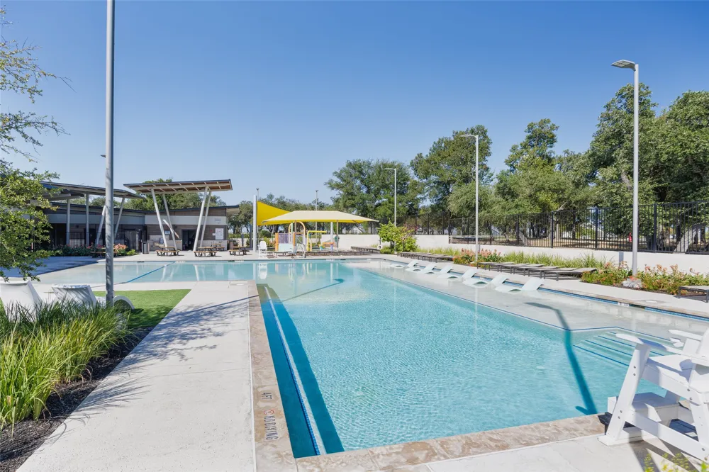 105 Colonel McNally Loop Jarrell, TX 76537