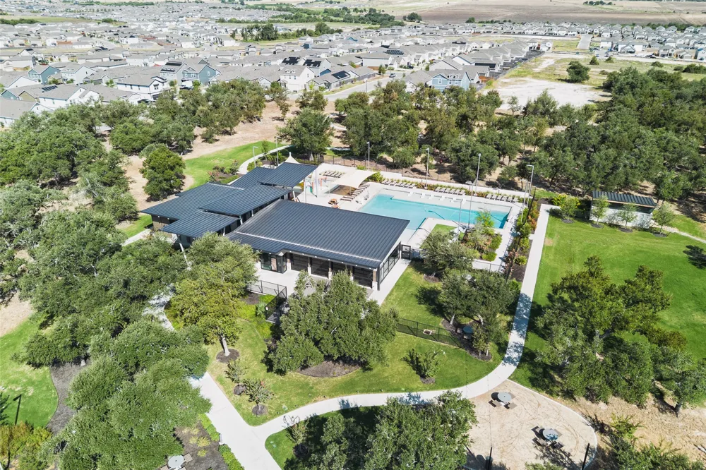 105 Colonel McNally Loop Jarrell, TX 76537