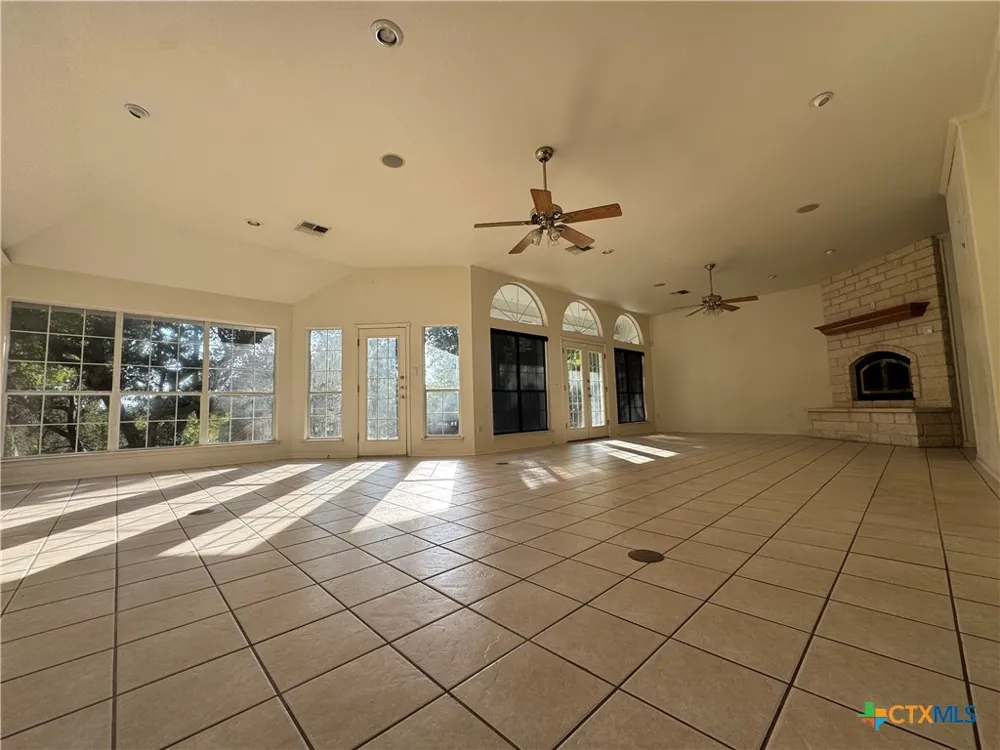 5008 Lakeaire Circle Temple, TX 76502