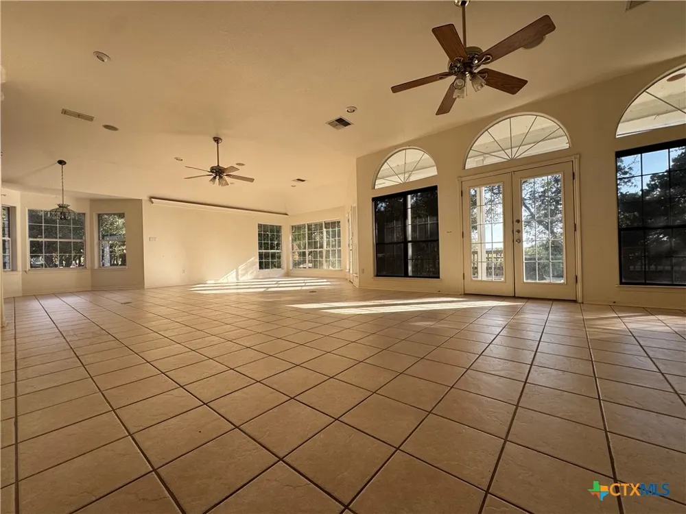 5008 Lakeaire Circle Temple, TX 76502