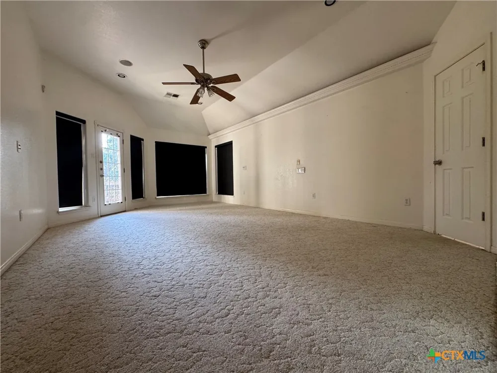 5008 Lakeaire Circle Temple, TX 76502