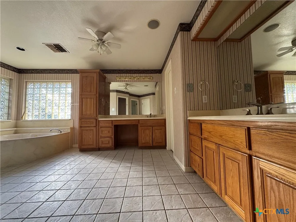 5008 Lakeaire Circle Temple, TX 76502