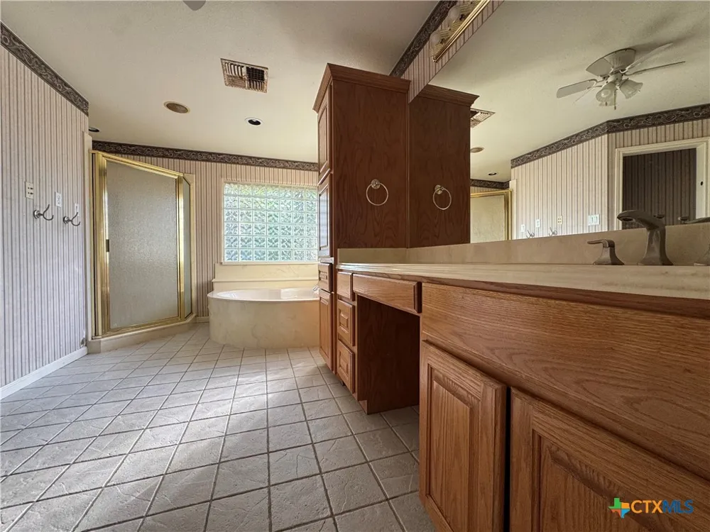 5008 Lakeaire Circle Temple, TX 76502