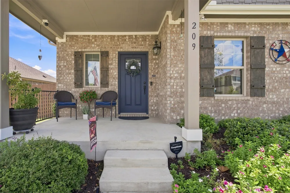 209 Arabian Colt Drive Georgetown, TX 78626