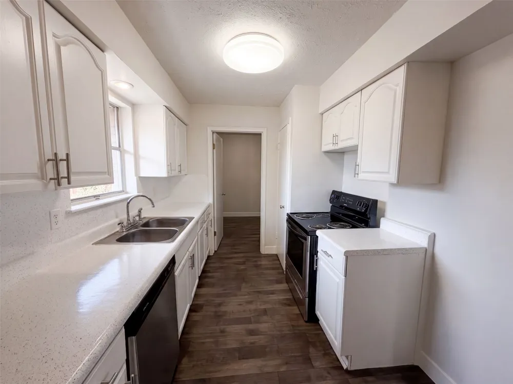 8540 Foxwood Lane Dallas, TX 75217