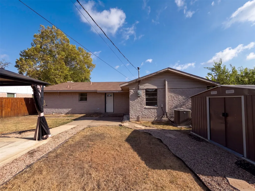 8540 Foxwood Lane Dallas, TX 75217