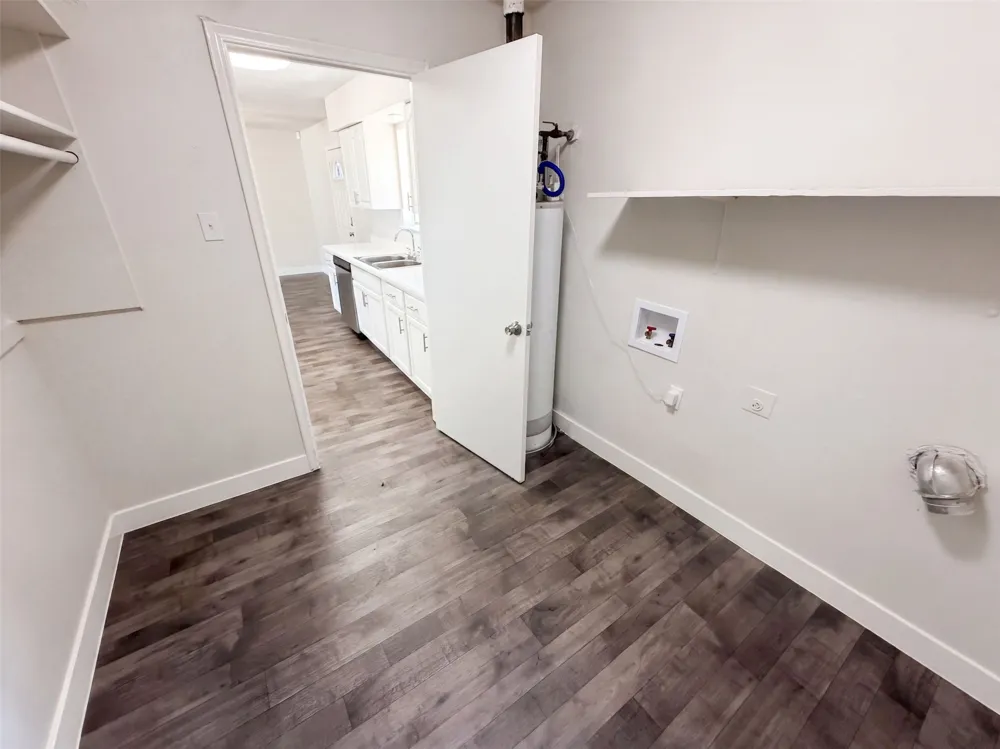 8540 Foxwood Lane Dallas, TX 75217