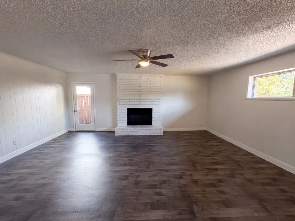 8540 Foxwood Lane Dallas, TX 75217