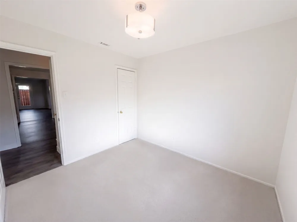 8540 Foxwood Lane Dallas, TX 75217