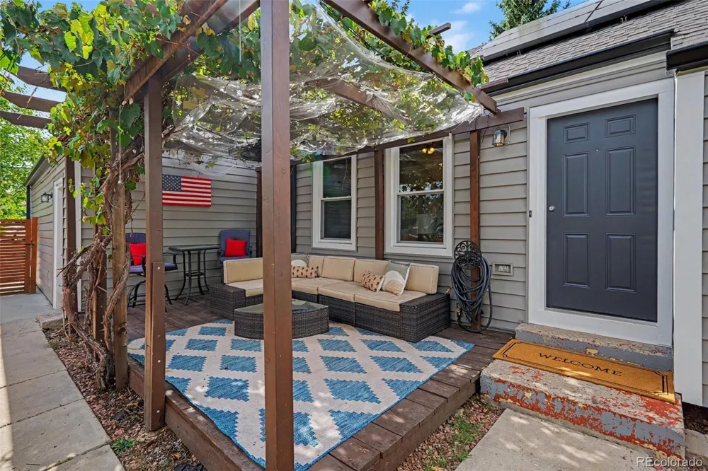 9647 W Elmhurst Place Littleton, CO 80128