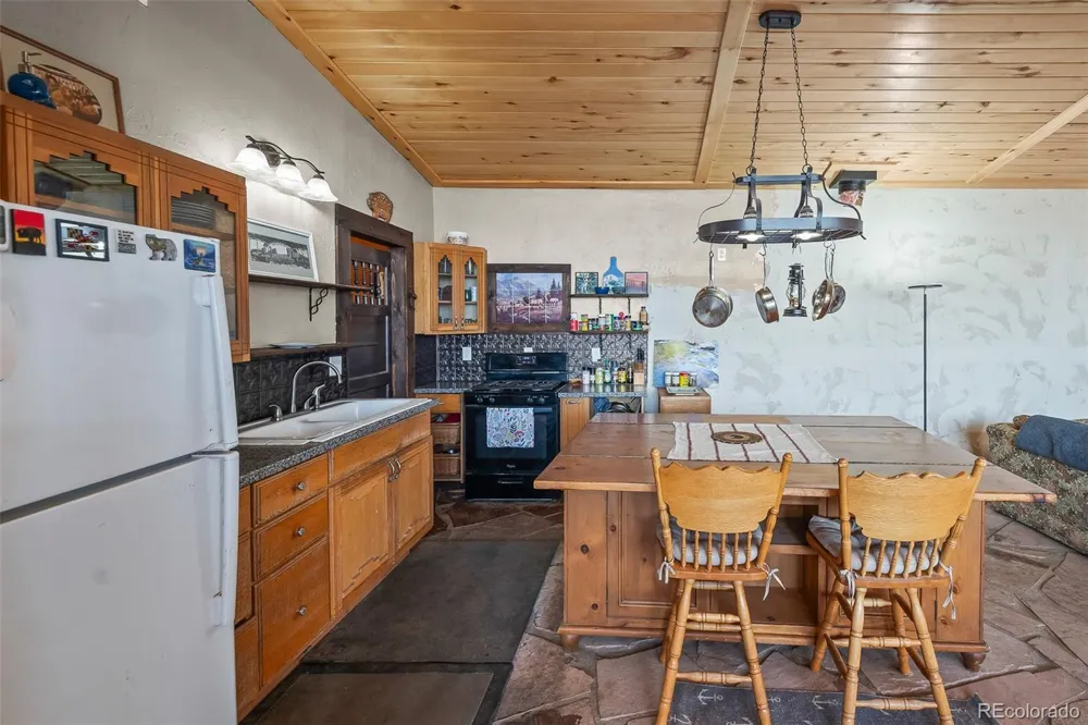 2400 Fourmile Creek Road Hartsel, CO 80449