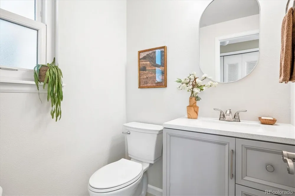 6124 S Glencoe Way Centennial, CO 80121