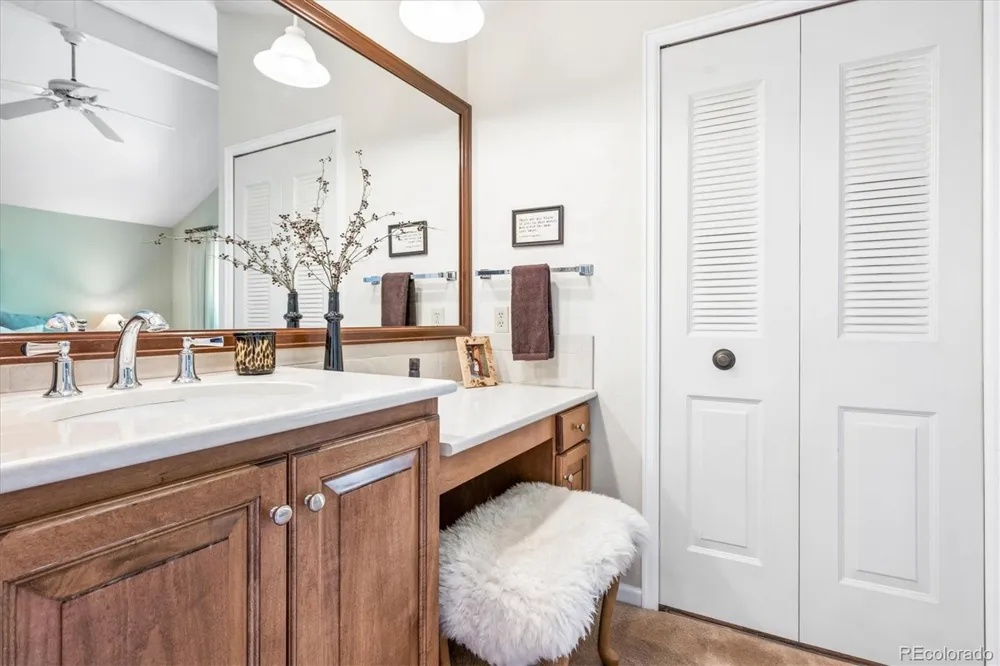 6124 S Glencoe Way Centennial, CO 80121