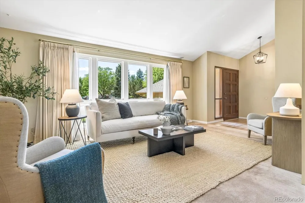 6124 S Glencoe Way Centennial, CO 80121