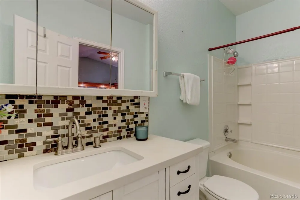 2522 Atchison Street Aurora, CO 80011