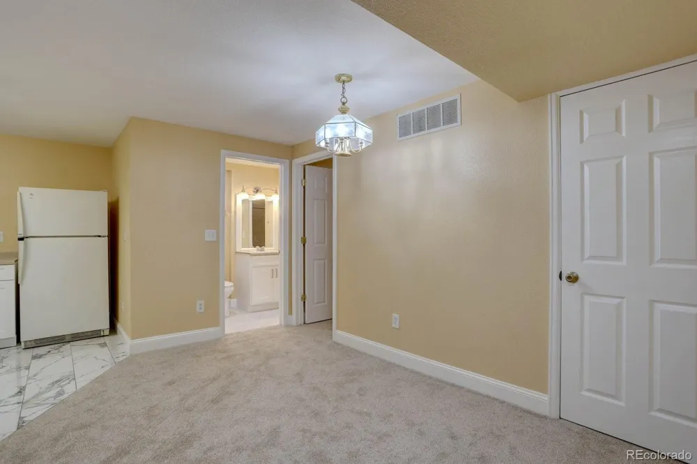 2522 Atchison Street Aurora, CO 80011