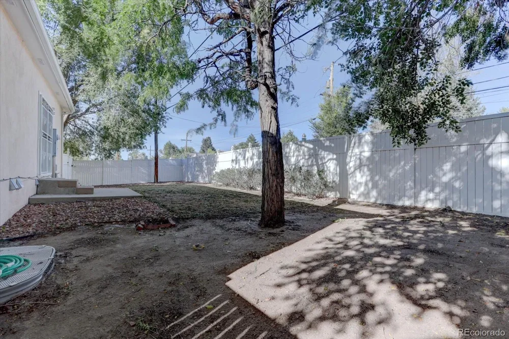 2522 Atchison Street Aurora, CO 80011