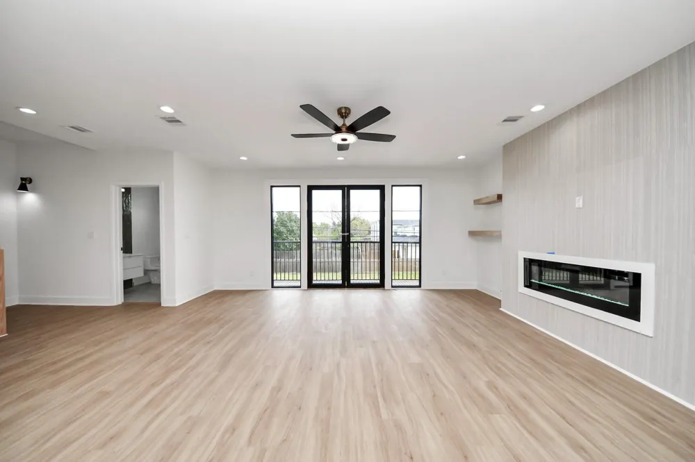 9022 Ferdinand Street Houston, TX 77051