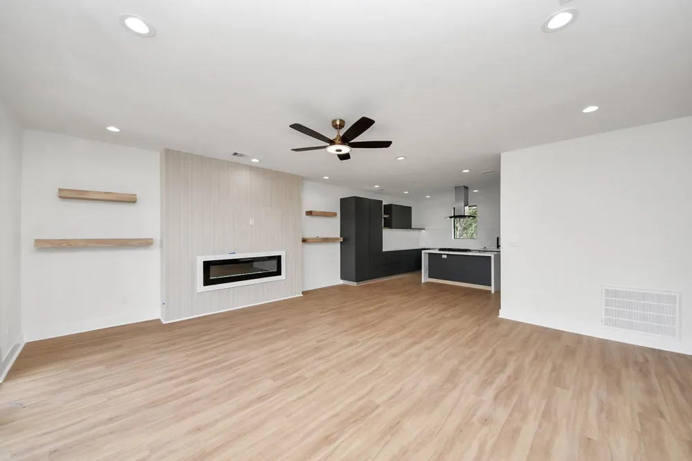 9022 Ferdinand Street Houston, TX 77051
