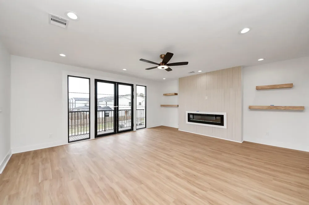 9022 Ferdinand Street Houston, TX 77051