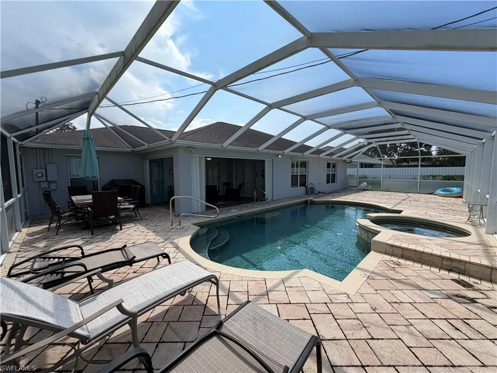 2126 SE 5th Court Cape Coral, FL 33990