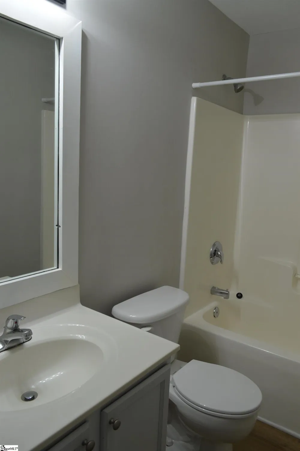 223 Stockbridge Drive Spartanburg, SC 29301