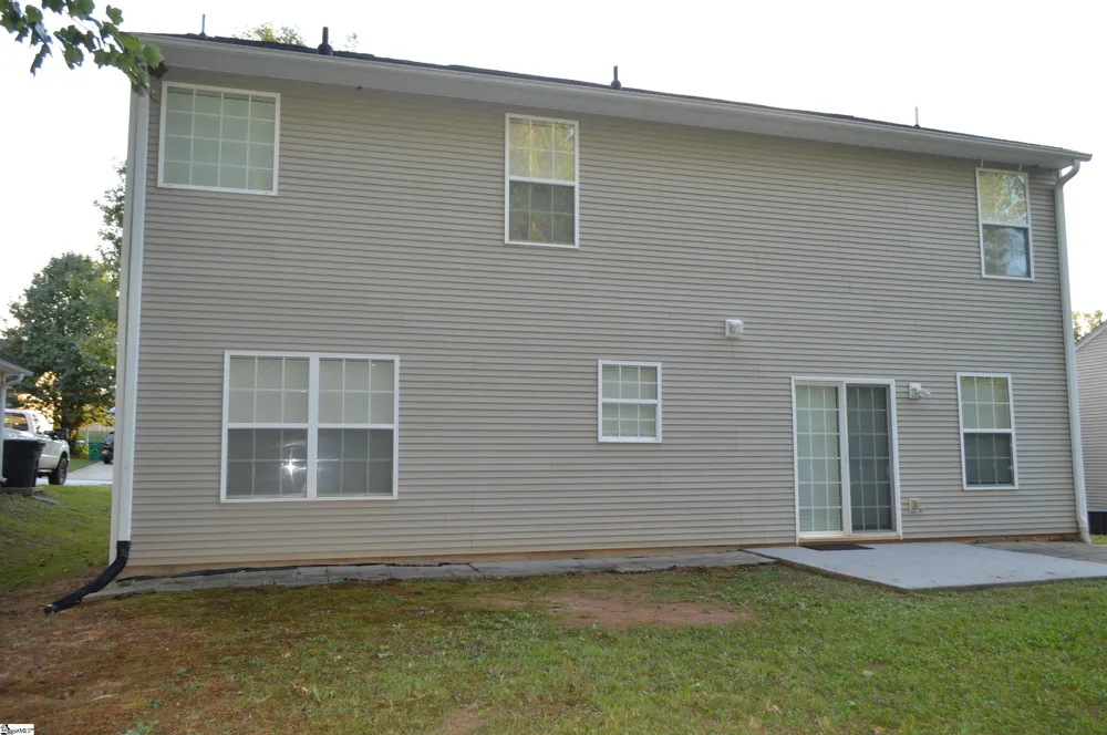 223 Stockbridge Drive Spartanburg, SC 29301