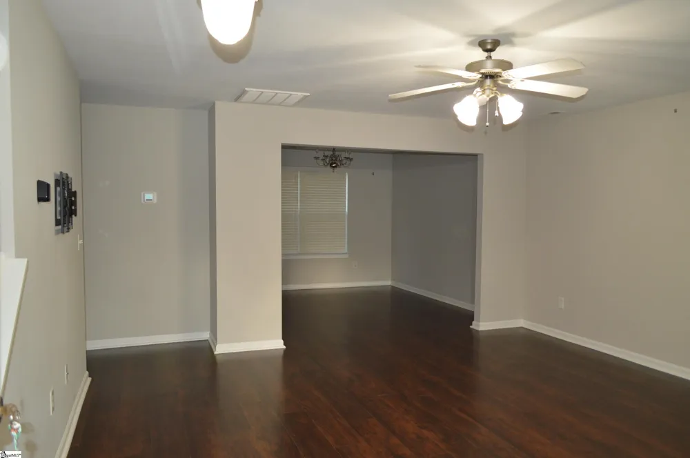 223 Stockbridge Drive Spartanburg, SC 29301