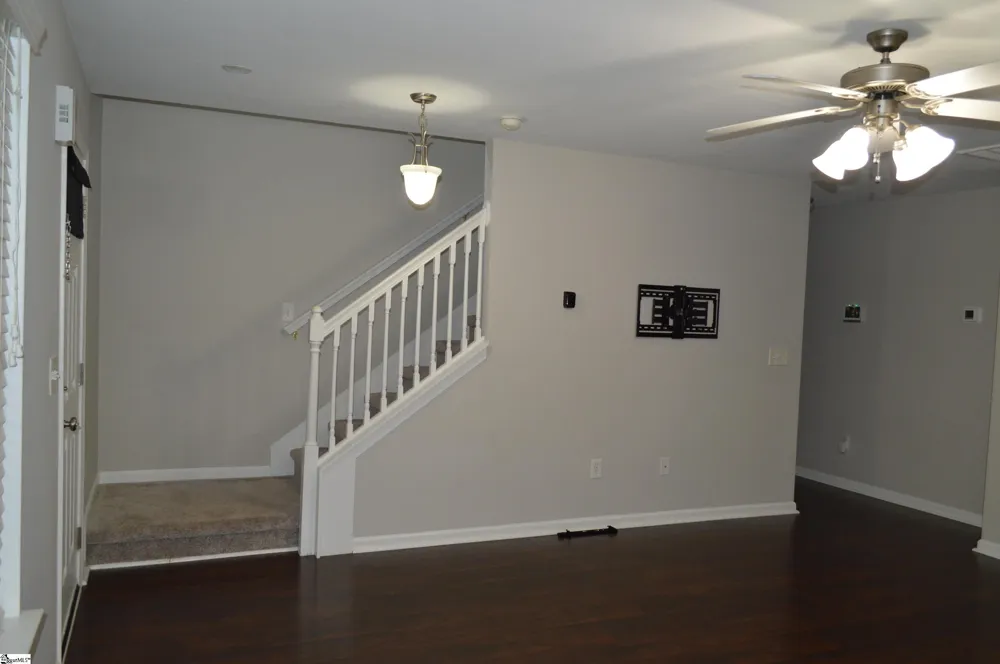 223 Stockbridge Drive Spartanburg, SC 29301