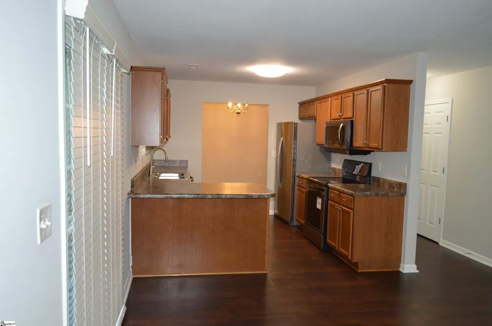 223 Stockbridge Drive Spartanburg, SC 29301