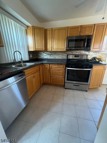 251 Chamberlain Ave Paterson City, NJ 07502