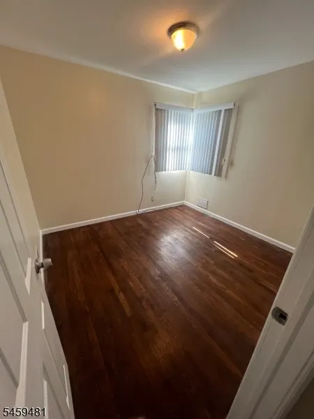 251 Chamberlain Ave Paterson City, NJ 07502